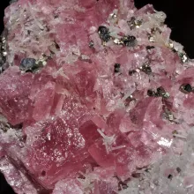 Rhodochrosite, galène et pyrite
