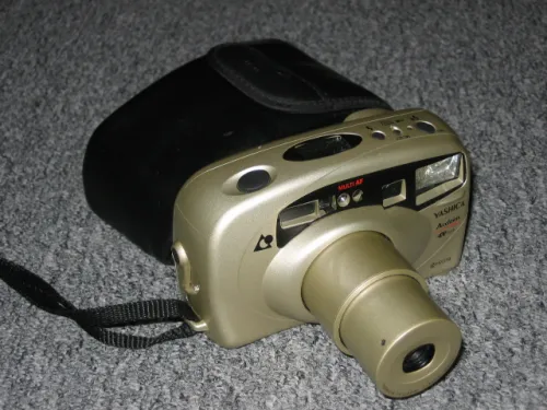 Yashica Acclaim 300